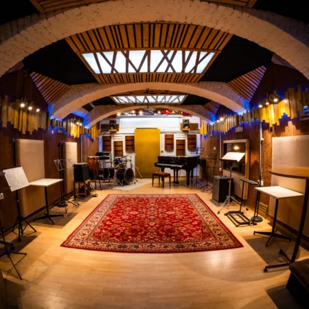 Live-Room Photo